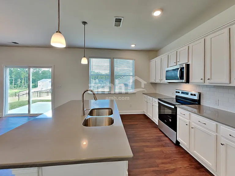150 Hazel Park Dr — Photo 4