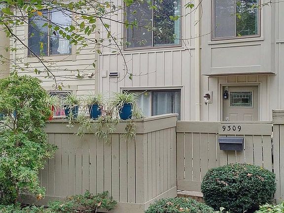 2nd image of 9309 Chadburn Pl
