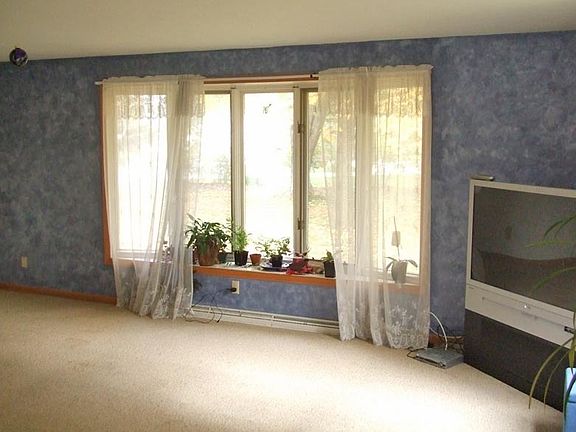 2nd image of 1711 Plainwood Dr