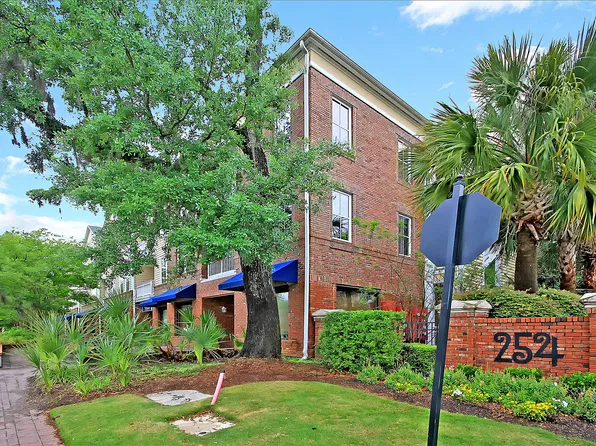260 Seven Farms Dr Unit 202, Daniel Island, SC 29492