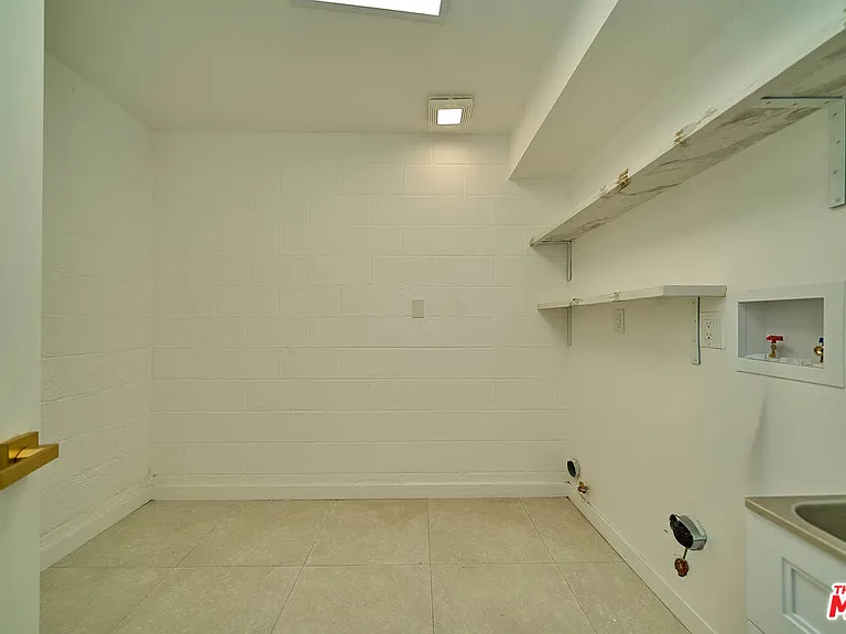 840 18th St #1 — Photo 29