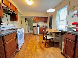 25 Oakland St, Newton, MA 02458