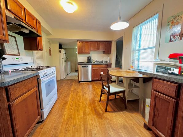 25 Oakland St