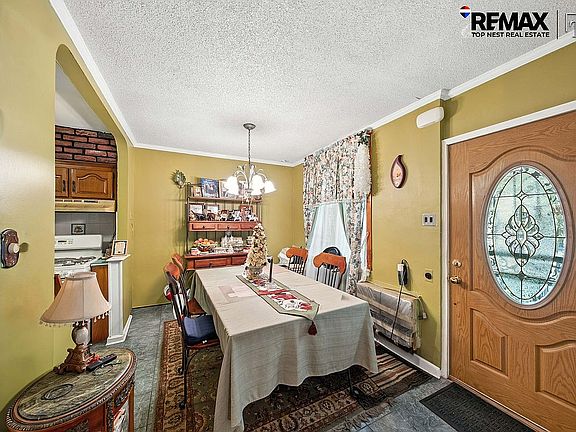 3rd image of 1226 E 51st St