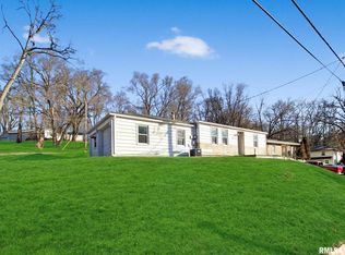 149 Maywood Ave, Creve Coeur, IL