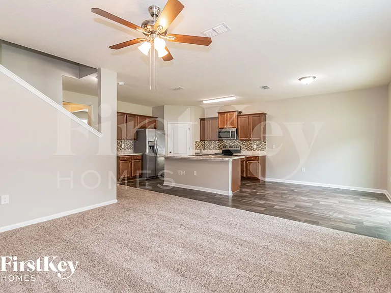 12233 Glimmer Way — Photo 2