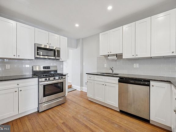 5th image of 135 East St