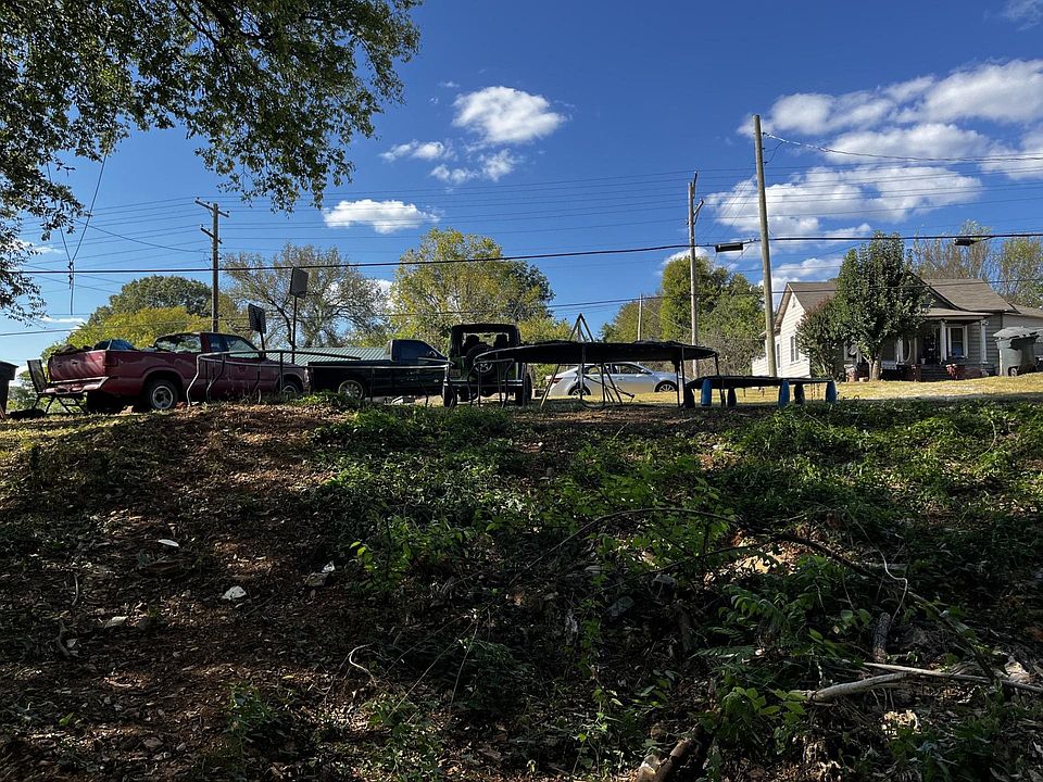 2nd image of 0 Cole Ave