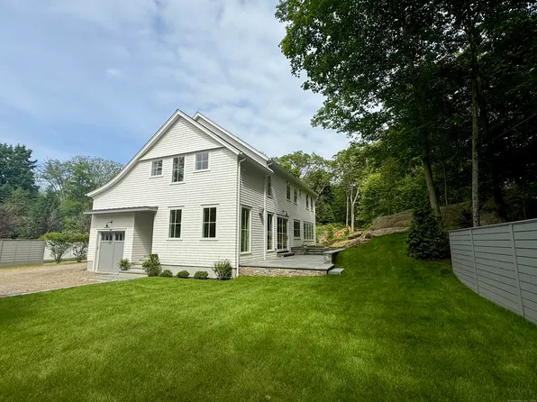 171 Compo Rd S, Westport, CT 06880