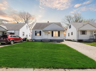 26078 Pattow St, Roseville, MI 48066