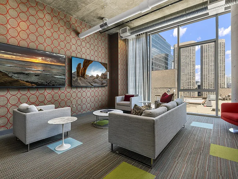 JeffJack Apartments — Photo 43
