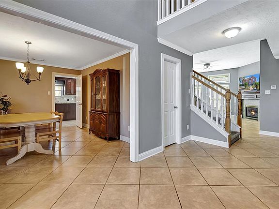 4th image of 2454 Pinebrook Court
