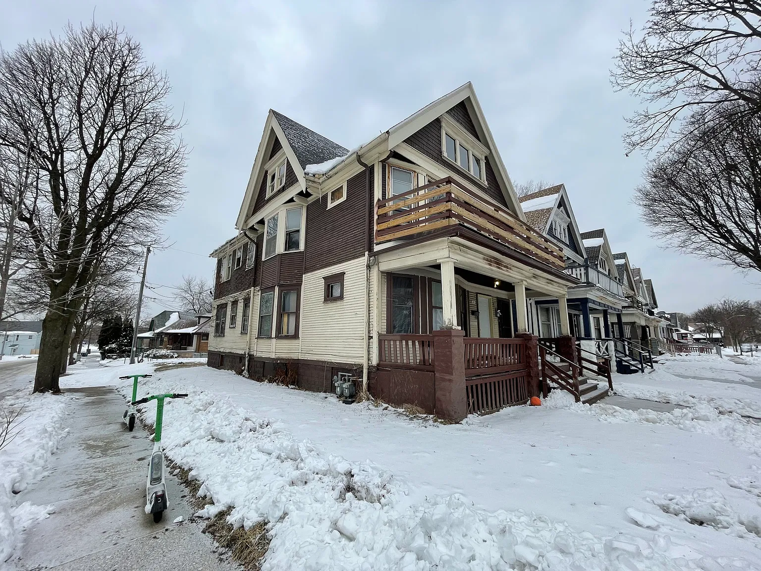 2 bed, 1100 sqft, $750 — Photo 1