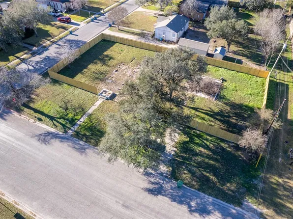 (undisclosed Address), Odem, TX 78370