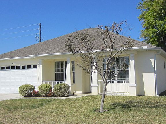 2nd image of 1015 Lake Pearl Pl