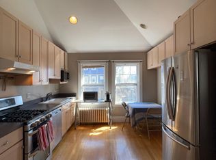 24 Montgomery St #2, Cambridge, MA 02140