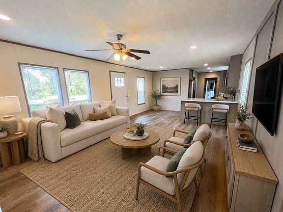 4th image of 18733 Samuels Rd #102