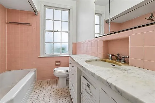 528 Walnut St — Photo 9