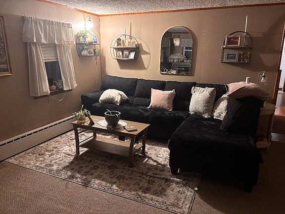 3rd image of 142 Lake Iliff Rd