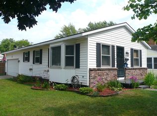 1632 Tamarack Ave NW, Grand Rapids, MI 49504