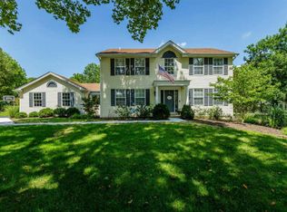 1488 Asterwood Ct, Chesterfield, MO