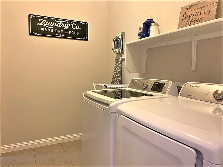 8029 Mozart St — Photo 5