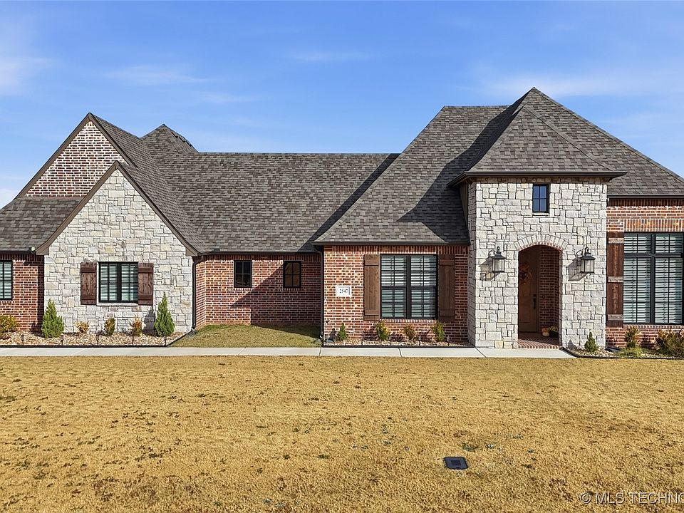 1st image of 2547 Cross Creek Dr