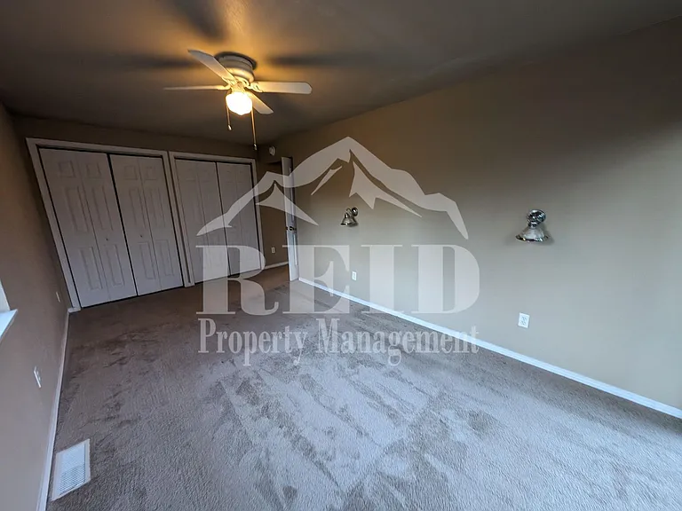 671 Creekside Dr — Photo 19