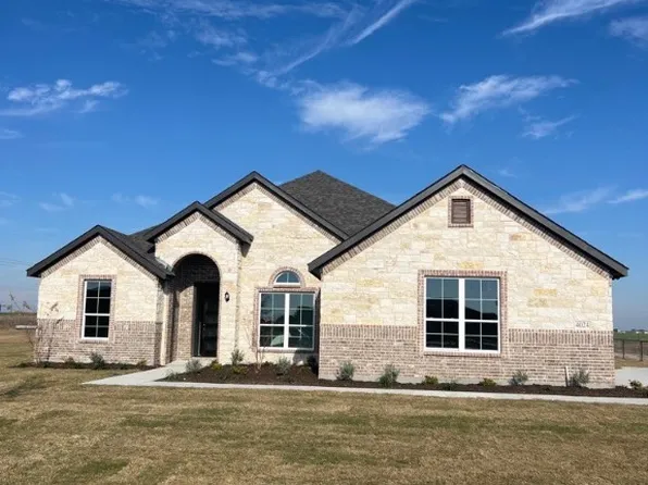 4024 Sanger Meadow Dr, Sanger, TX 76266