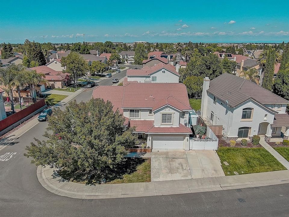 1st image of 2921 Chateau Montelena Way