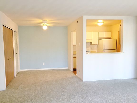 Kitchen & Dining Open Floorplan