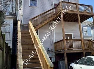 112 E Duffy St, Savannah, GA 31401