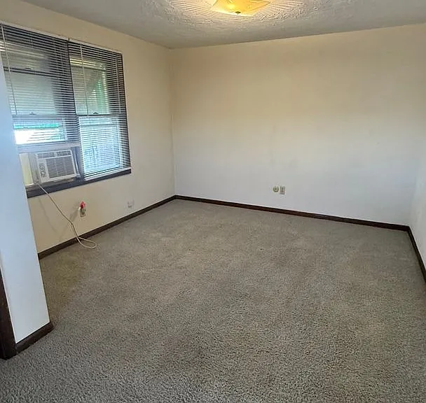 709 E 29th St — Photo 6
