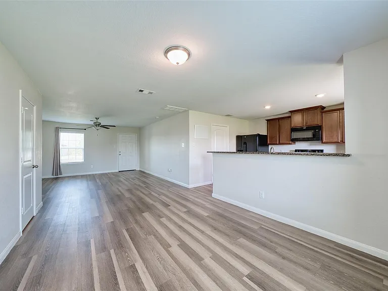 5735 Rainbow Rd — Photo 10