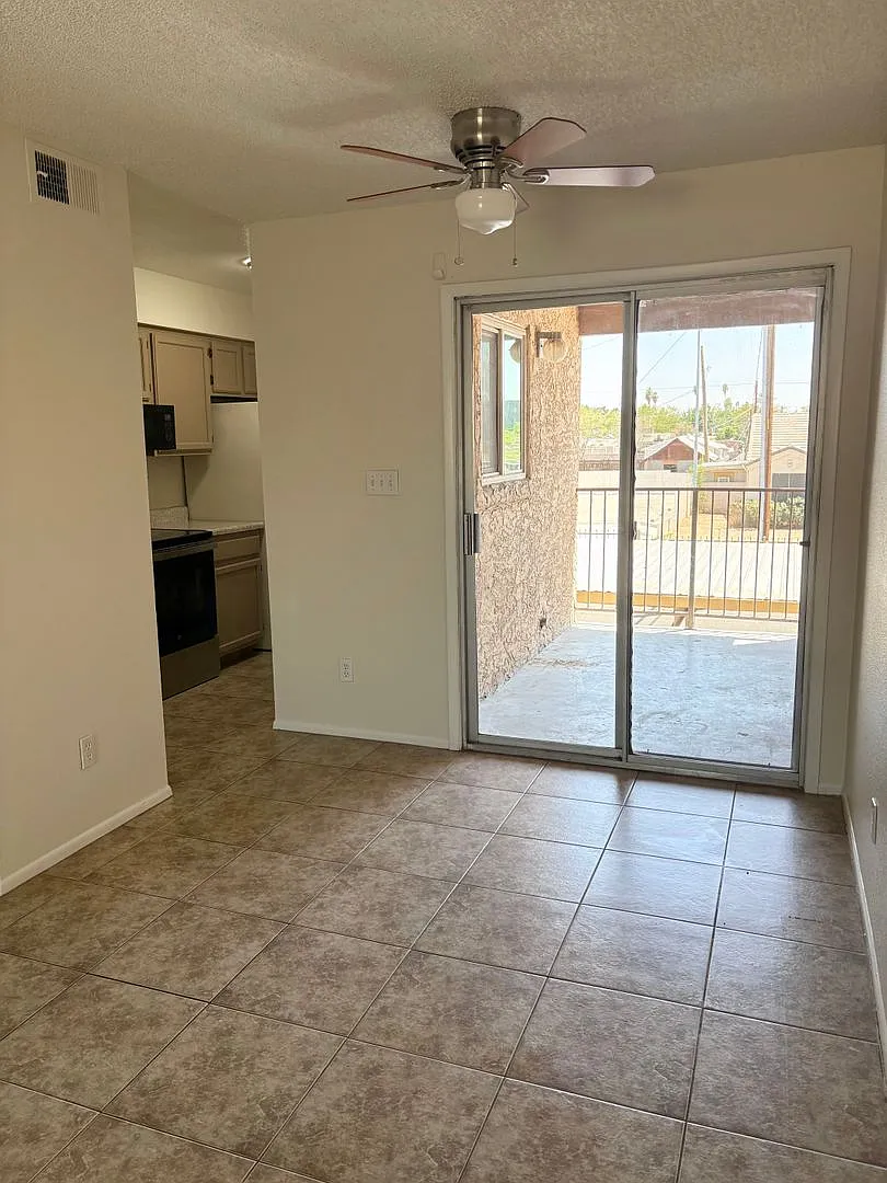 **Great 2 Bedroom/2 Bathroom/Gated Condo In Mesa (Main St & Dobson Rd)** — Photo 3
