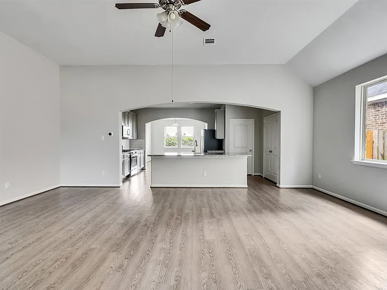 2643 Dry Creek Dr — Photo 9