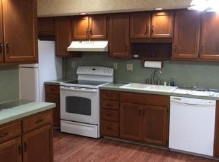 511 Piping Rock Rd, Brandenburg, KY 40108