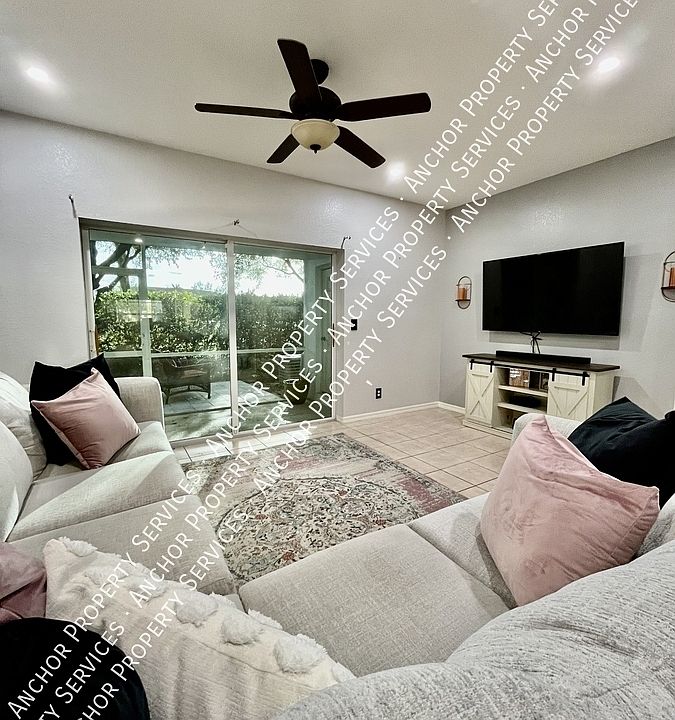 1st image of 8243 Pacific Beach Dr #1