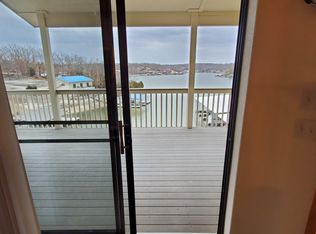 2264 Bittersweet Rd, Lake ozark, MO 65049