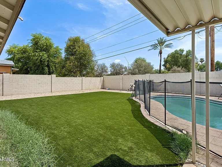 5401 E Beck Ln — Photo 43