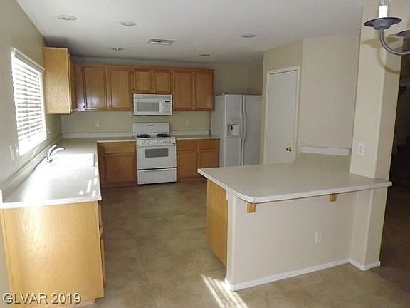 4th image of 2402 Ember Mist Ct #0