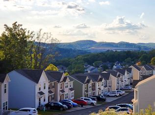 132 Auburn Dr, Morgantown, WV 26501