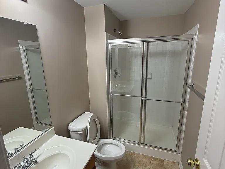 144 Executive Cir — Photo 5