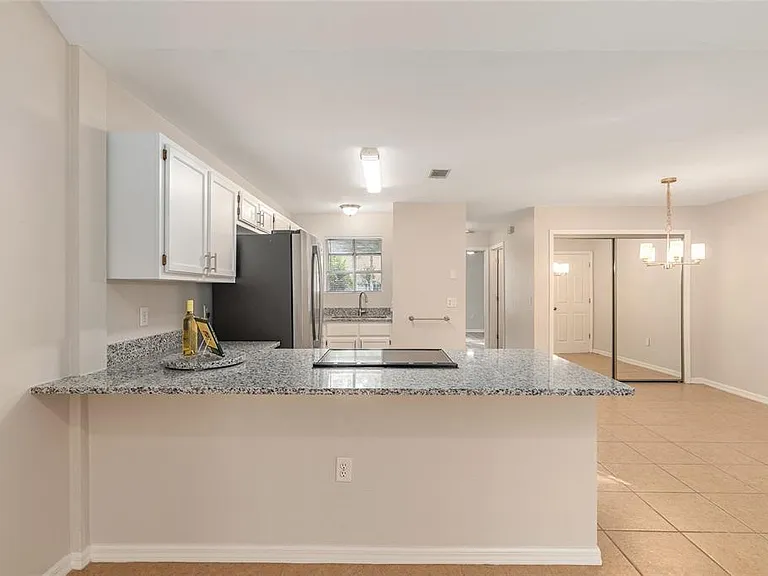 9755 SW 52nd Rd — Photo 10