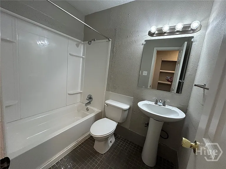 321 Sharondale Rd — Photo 17