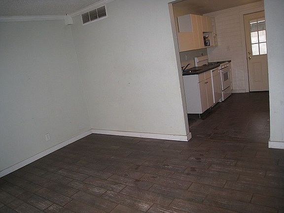 Unit A - New Wood Tile fl