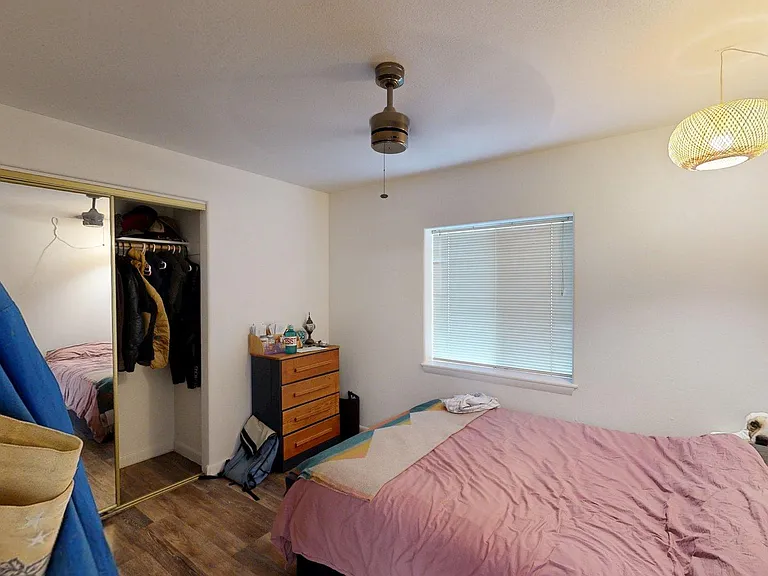 2337 N Glenisle Ave #A — Photo 19
