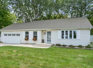 1309 Vandenburg St, Sun Prairie, WI 53590