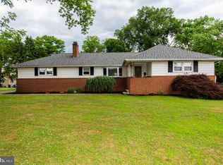 823 Greenwood Ave, Maple Shade, NJ 08052