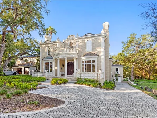 1577 Alexander Rd, Belleair, FL 33756